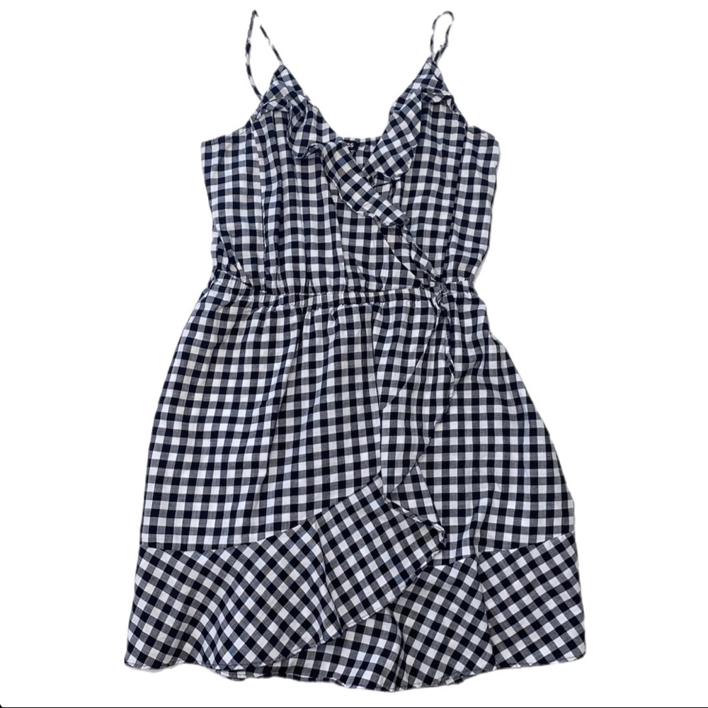 Express black & white dress